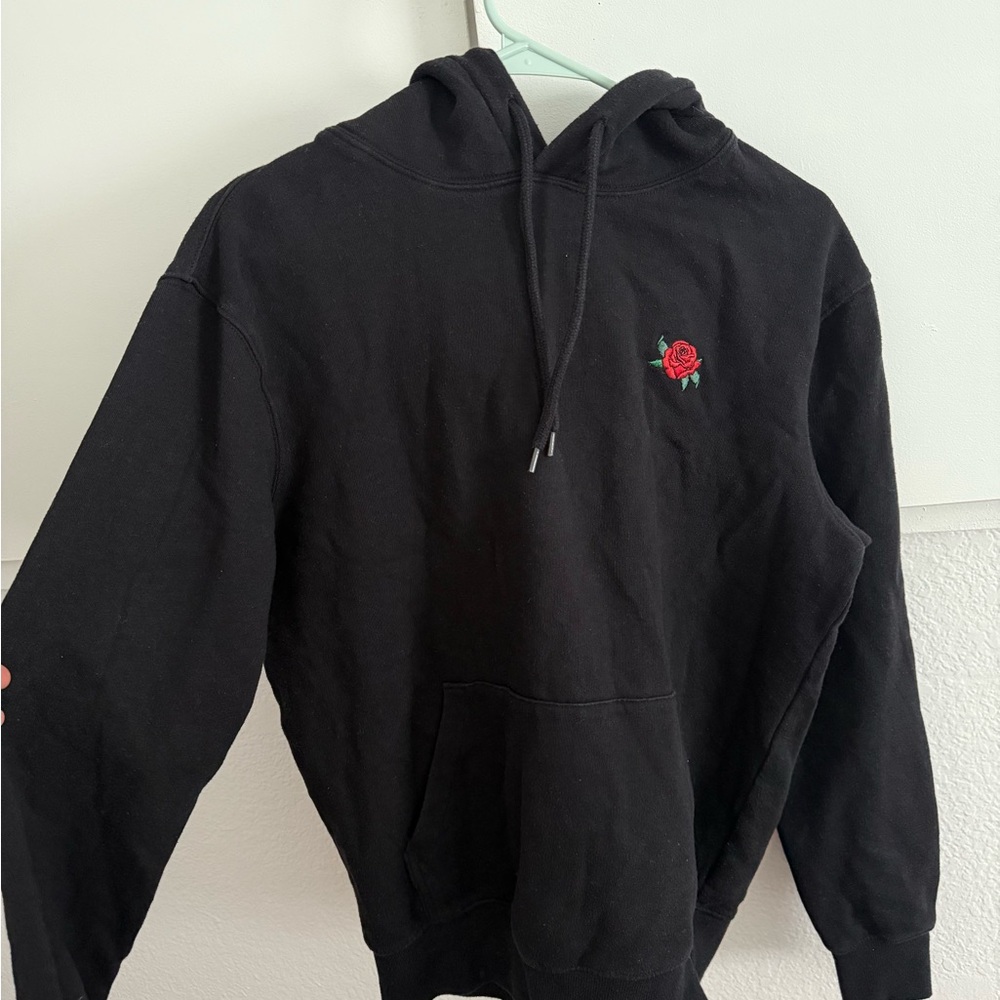 H&M Black Sweatshirt Classic Design